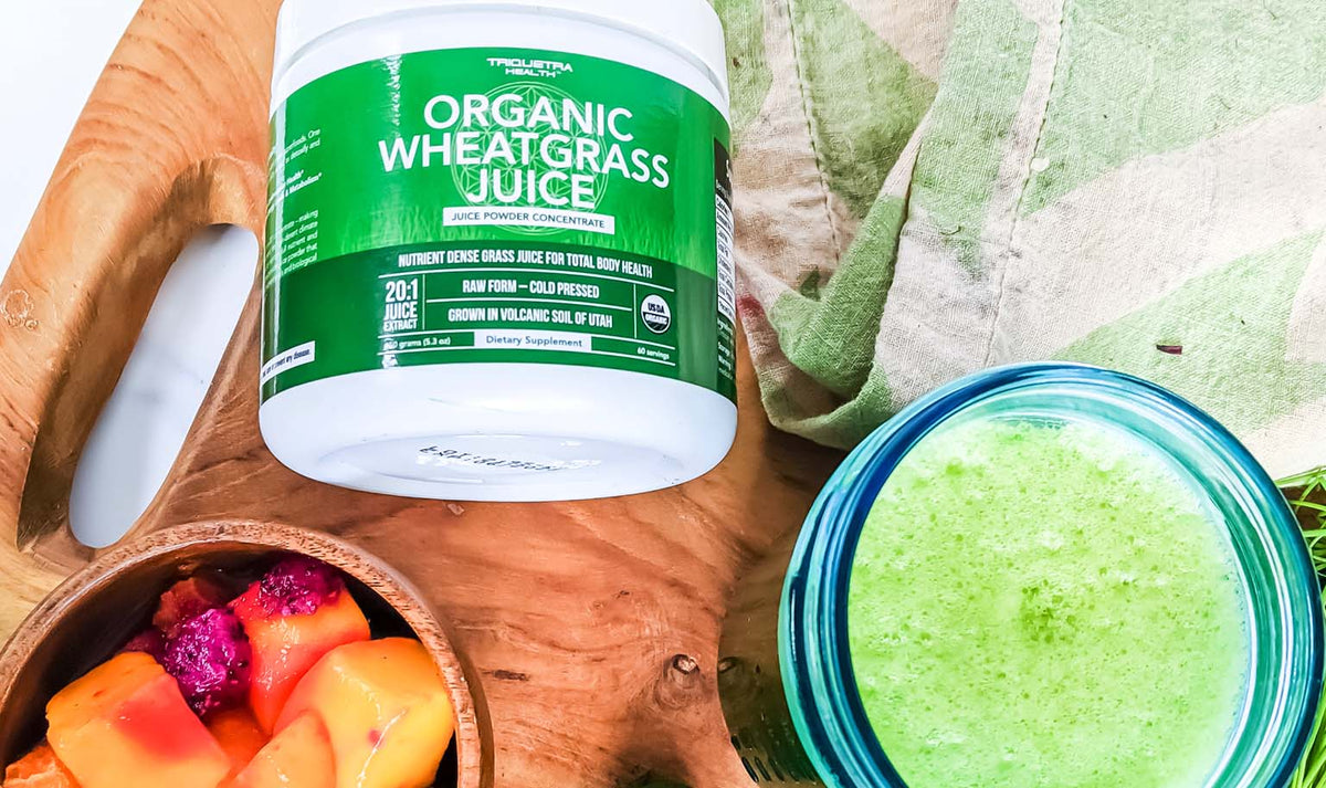 Detoxifying Wheatgrass Superfood Smoothie